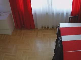 voyeurcam julmodels dining 2